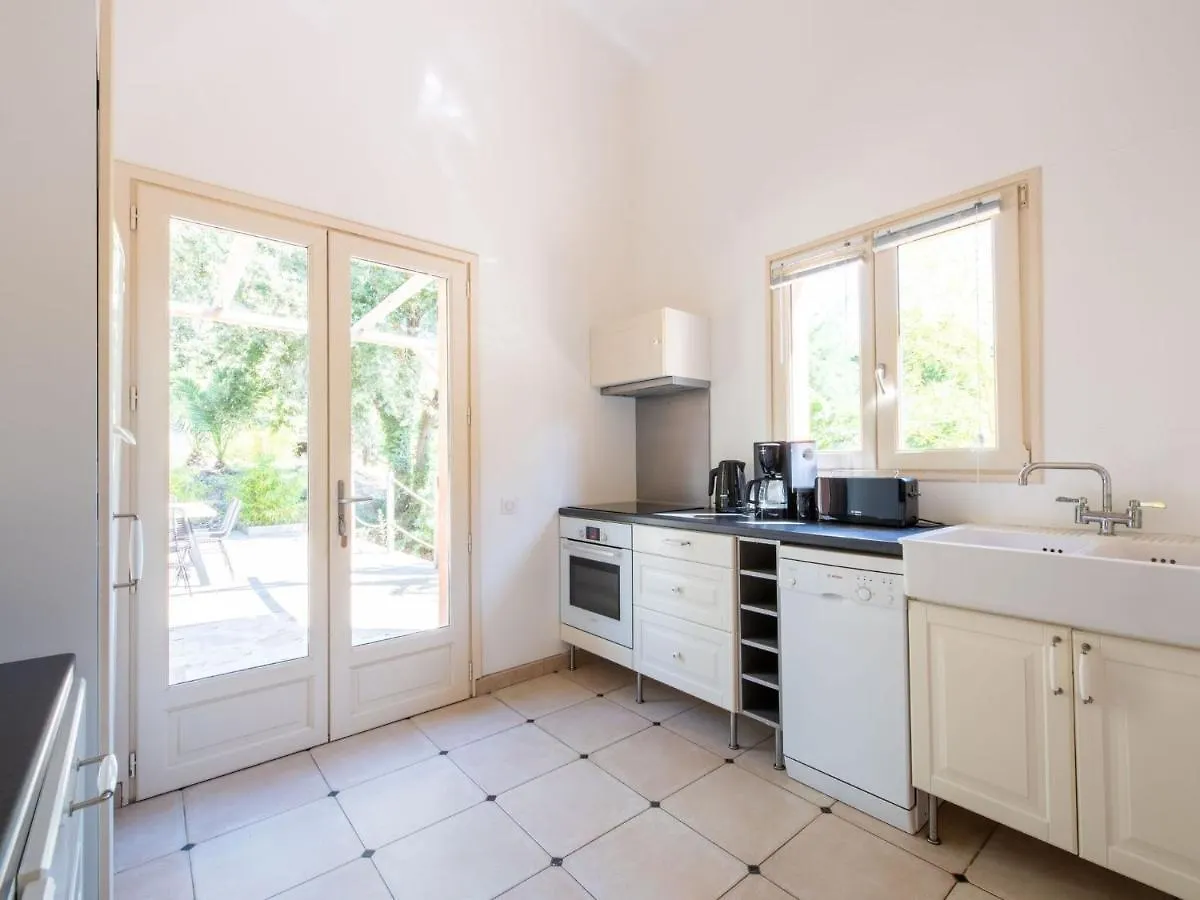 Spacious Holiday Home In La Croix Valmer With Private Pool